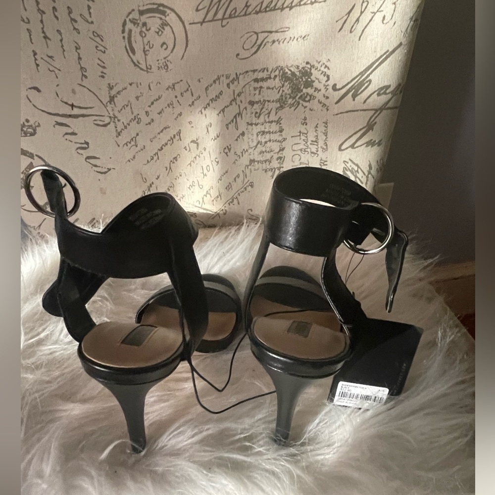 Nwt black strap high heel sandals size 6.5 - Picture 5 of 5